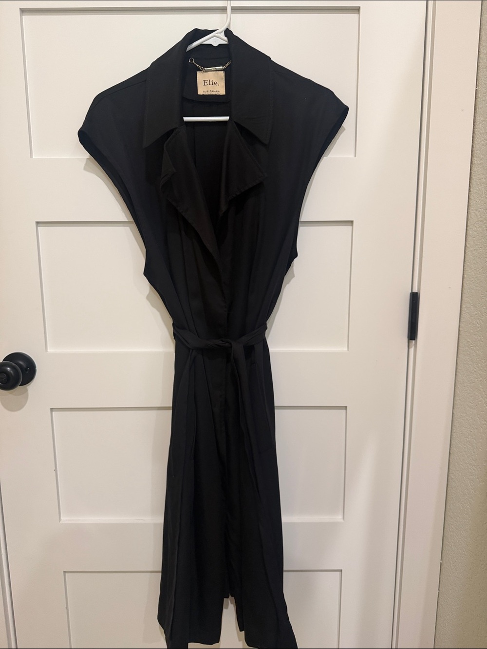 Elie Tahari Black Sleeveless Belted Midi Dress